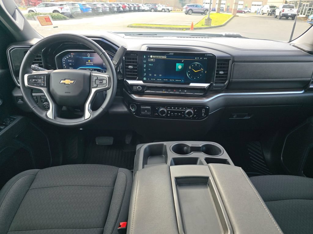 Used 2025 Chevrolet Silverado 2500 LT w/ Convenience Package AWD/4WD image 14
