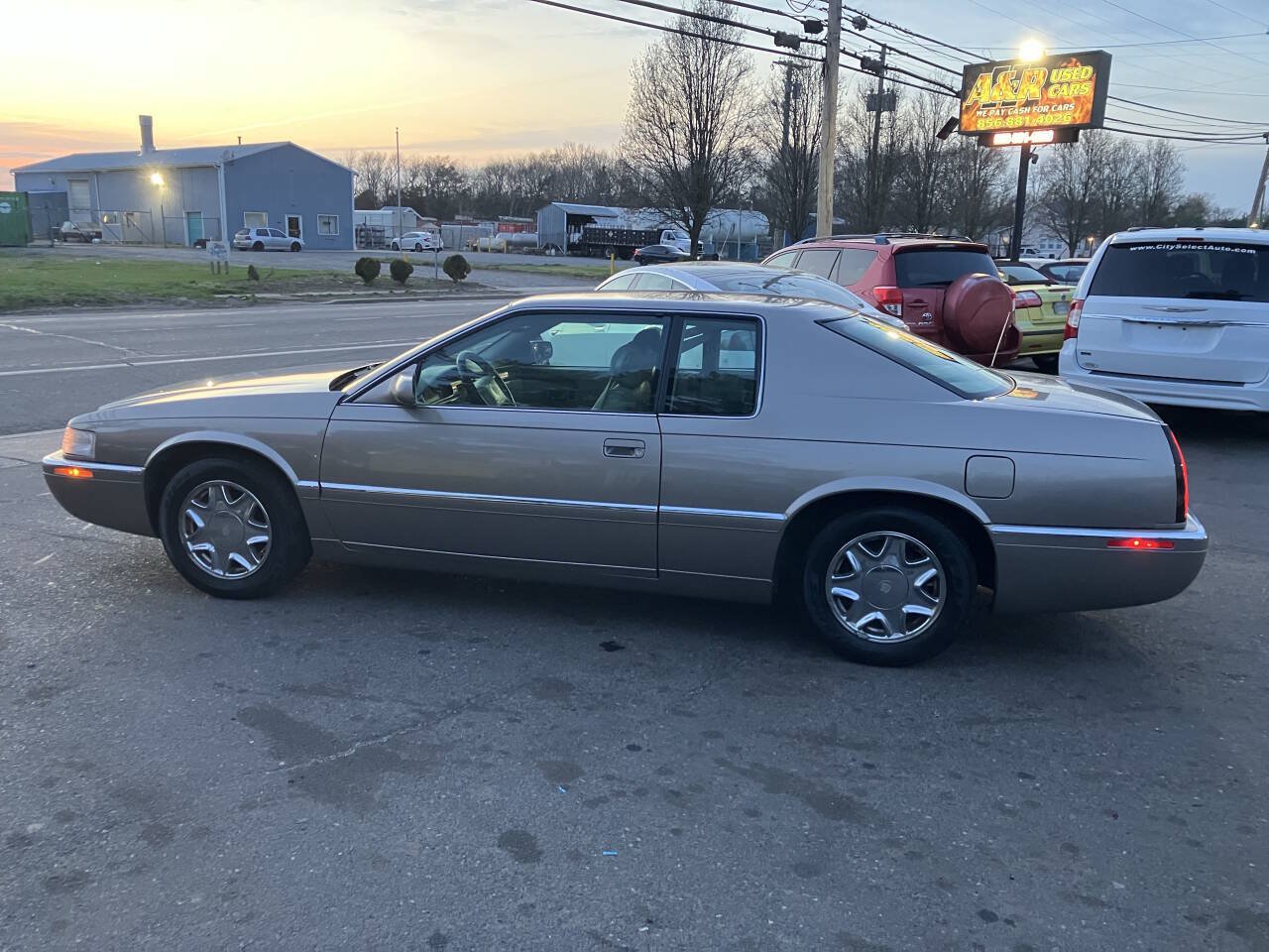 Used 2000 Cadillac Eldorado ESC w/ Comfort/Convenience Pkg FWD image 10