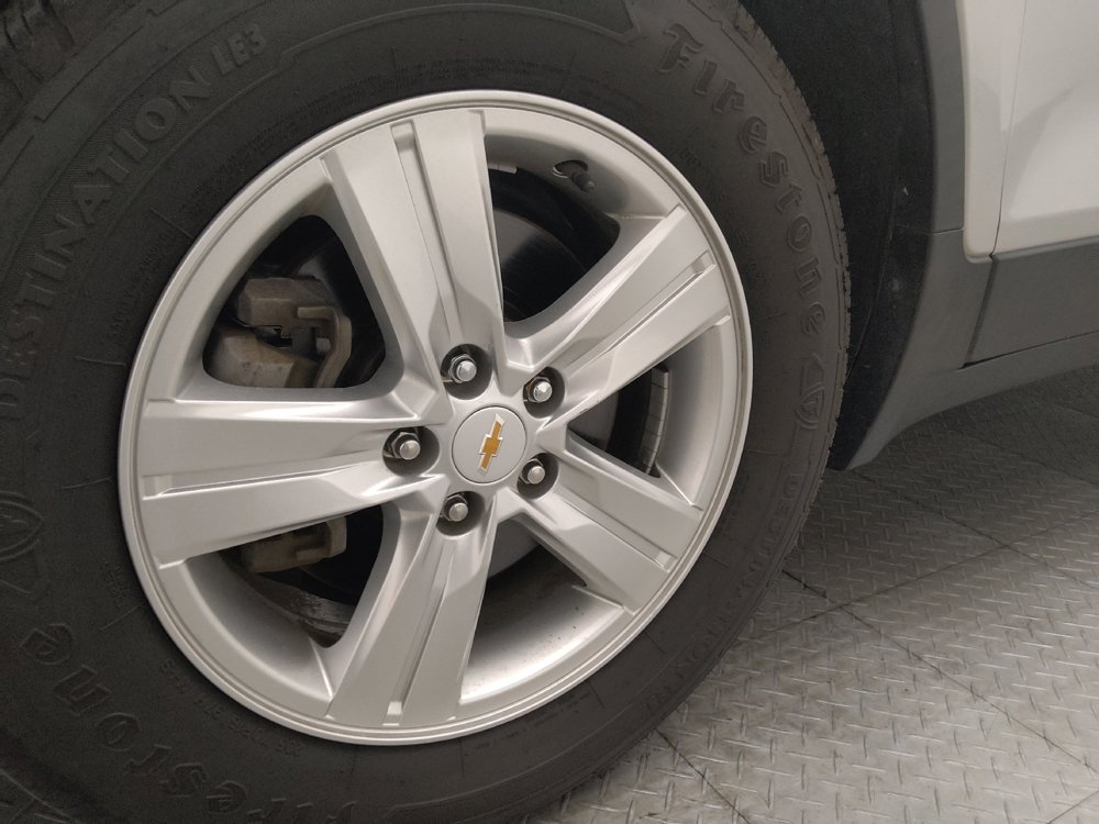 Used 2020 Chevrolet Trax LS FWD image 31