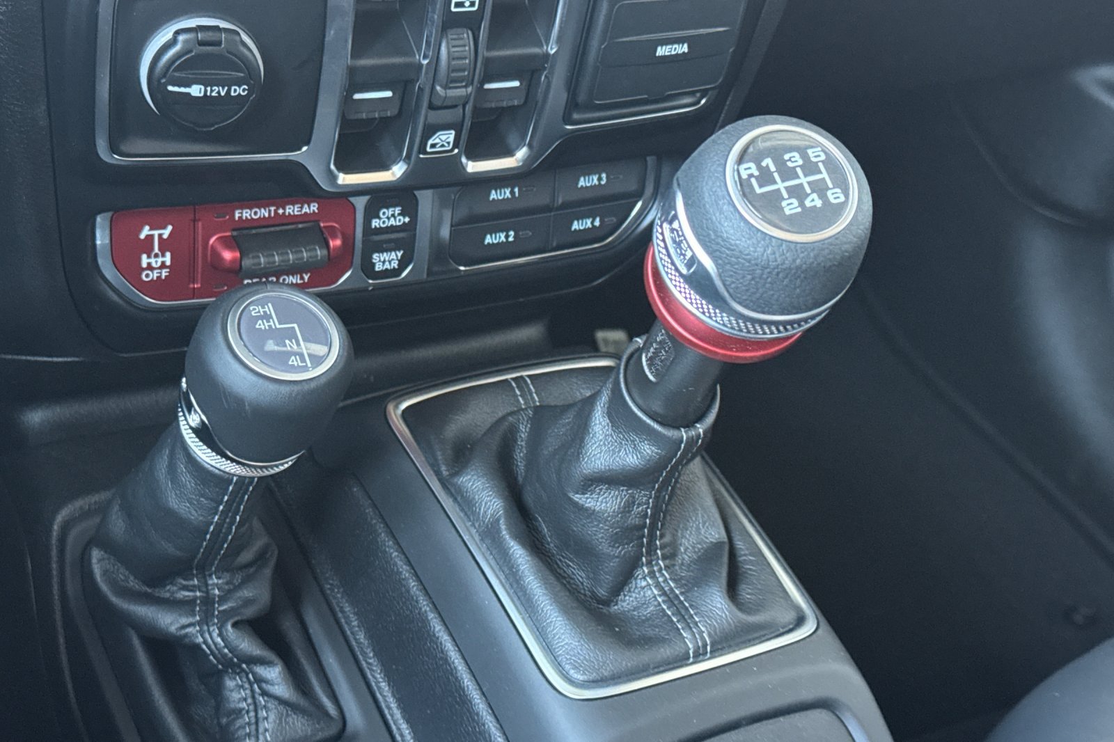 New 2026 Jeep Wrangler Unlimited Rubicon AWD/4WD image 18