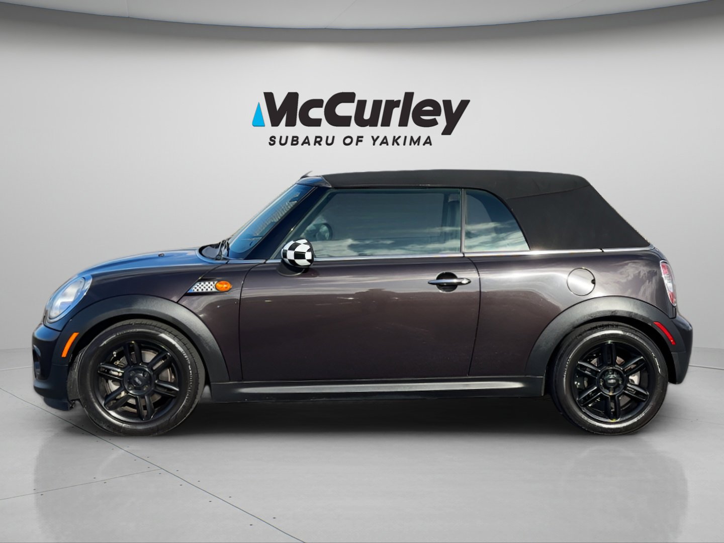 Used 2014 MINI Cooper Base image 2