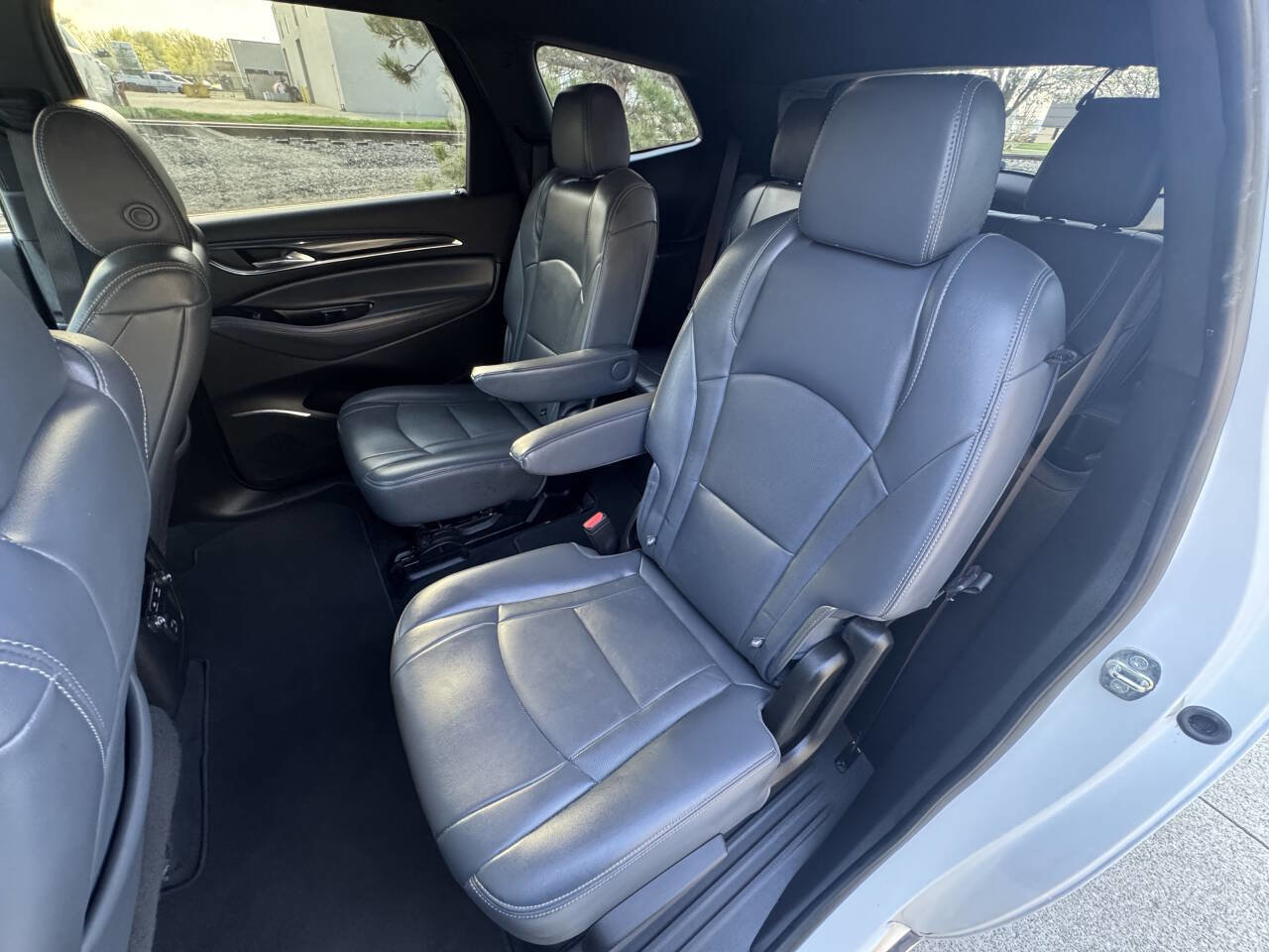 Used 2023 Buick Enclave Essence FWD image 19