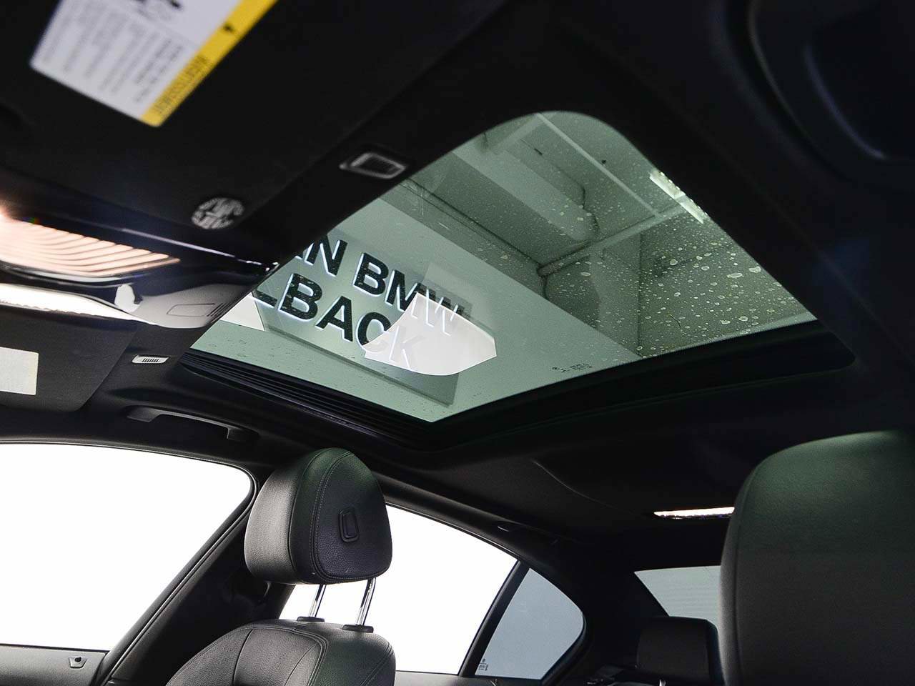 Used 2021 BMW 530i w/ Premium Package RWD image 7
