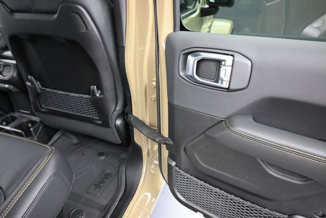 New 2026 Jeep Gladiator Sport AWD/4WD image 13