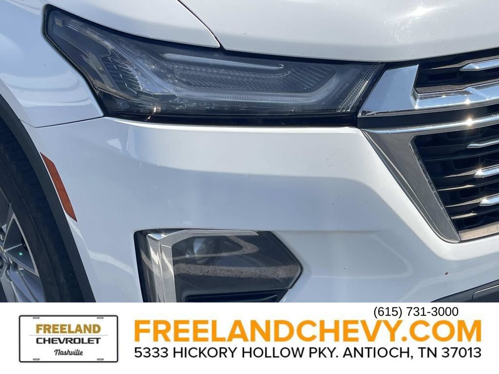 Used 2022 Chevrolet Traverse LT FWD image 7