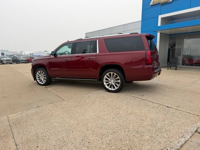 Used 2019 Chevrolet Suburban Premier w/ Premier Plus Edition AWD/4WD image 3