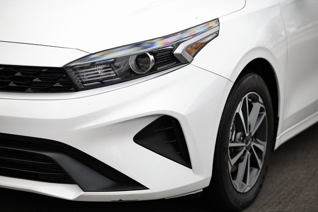 Used 2024 Kia Forte LXS image 2