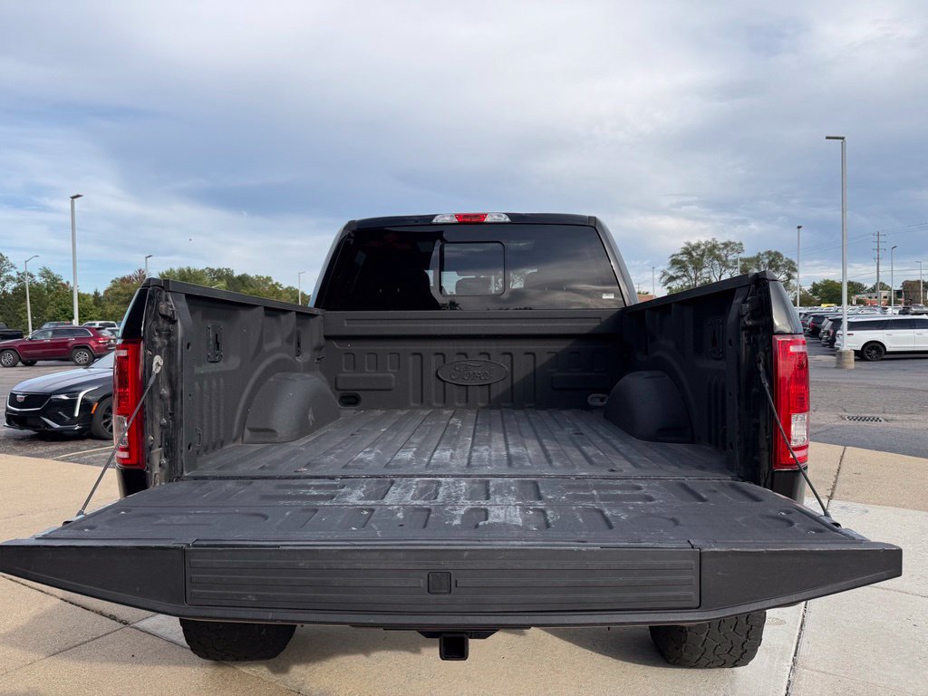 Used 2017 Ford F150 XLT w/ Equipment Group 302A Luxury AWD/4WD image 32