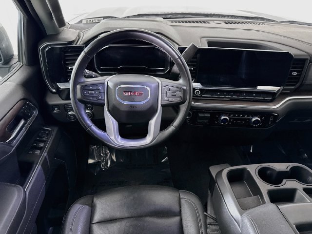 Used 2025 GMC Sierra 1500 SLT AWD/4WD image 22