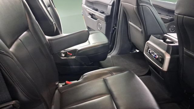 Used 2024 Ford Expedition XLT AWD/4WD image 14