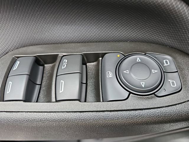 Used 2023 Chevrolet Equinox RS image 24