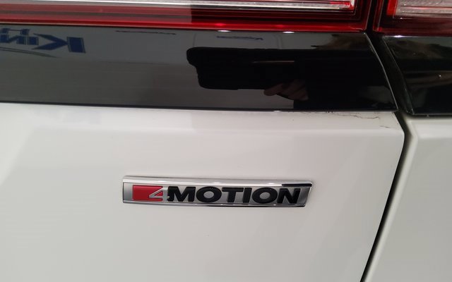 Used 2022 Volkswagen Atlas SEL R-Line image 47