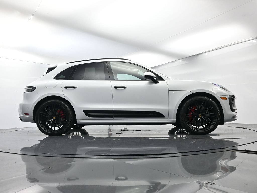 Certified 2025 Porsche Macan GTS AWD/4WD image 52