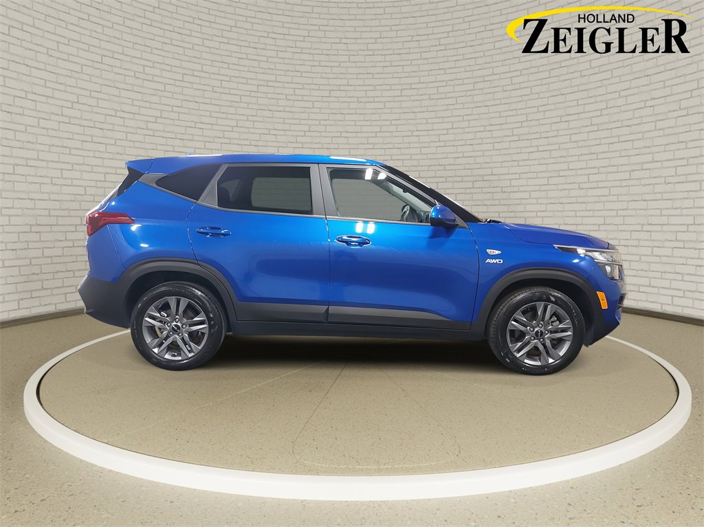 Used 2023 Kia Seltos LX image 4