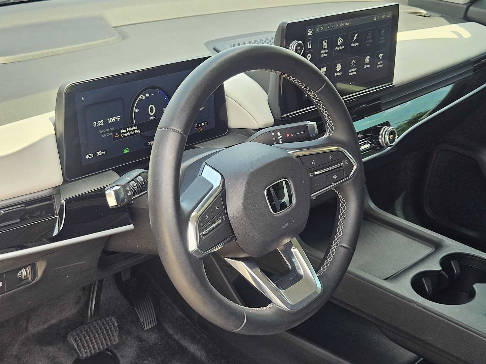 Certified 2025 Honda Prologue Touring image 2