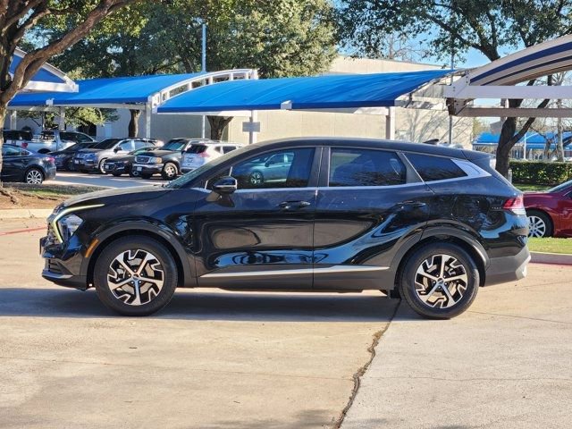 Used 2023 Kia Sportage EX image 12