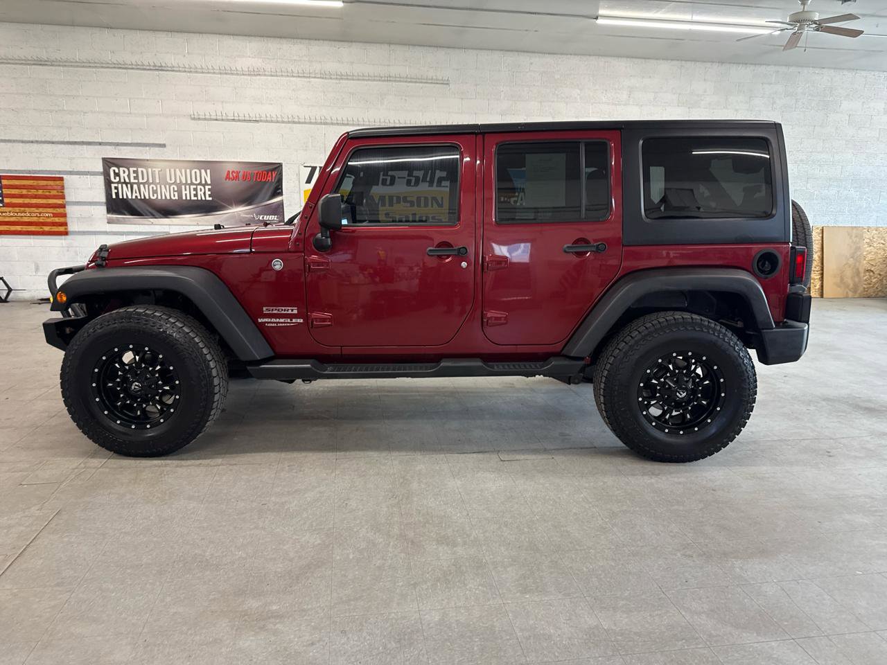 Used 2012 Jeep Wrangler Unlimited Sport image 87