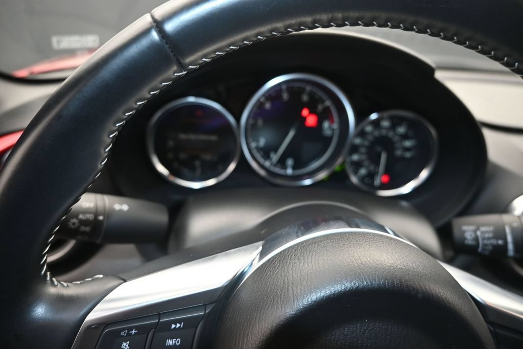 Used 2024 MAZDA MX-5 Miata Grand Touring RWD image 12