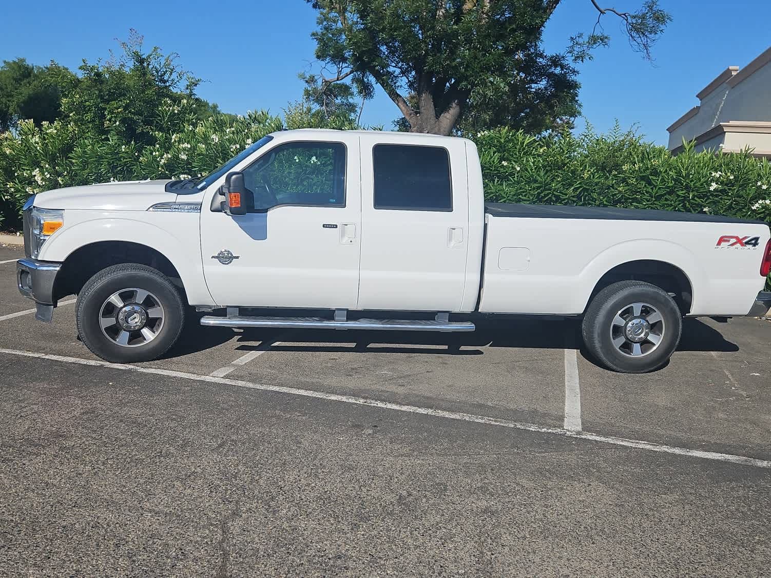 Used 2016 Ford F250 Lariat w/ Lariat Interior Package AWD/4WD image 5