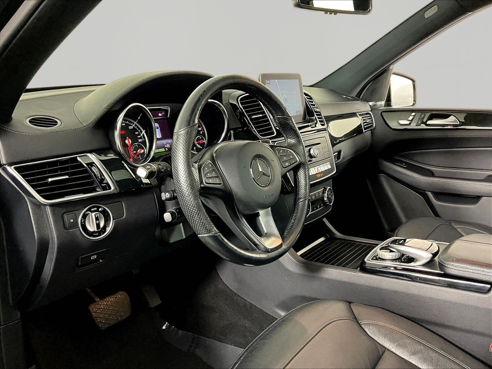 Used 2018 Mercedes-Benz GLE 550e 4MATIC image 17