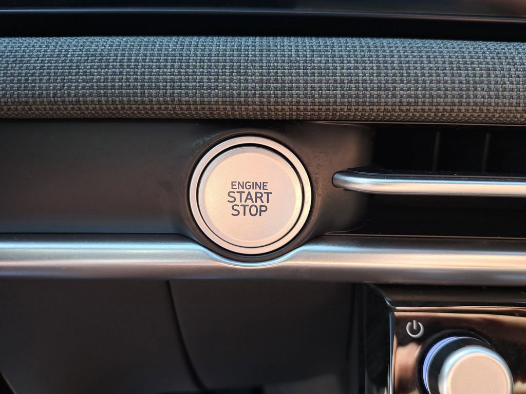 Certified 2025 Hyundai Santa Cruz Limited image 27