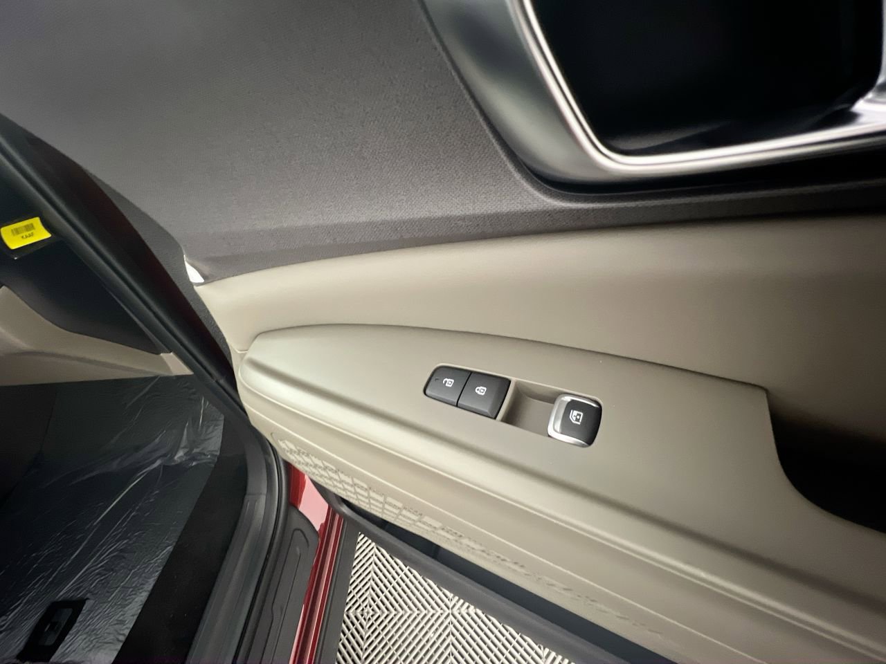 Certified 2026 Kia Carnival SX FWD image 31