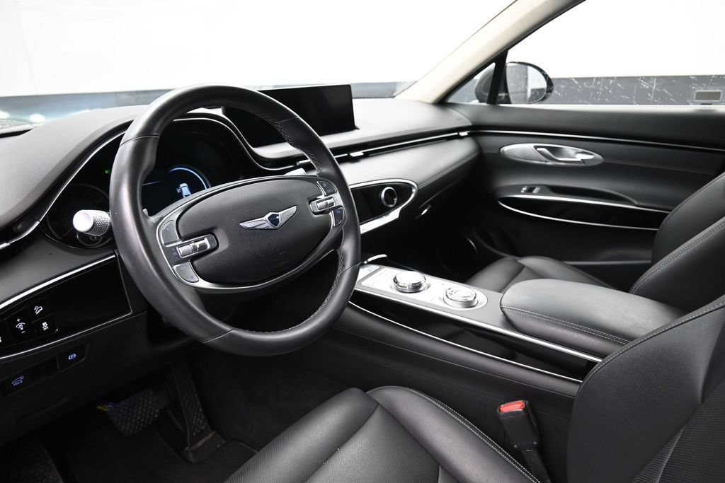 Used 2025 Genesis GV70 2.5T AWD/4WD image 19