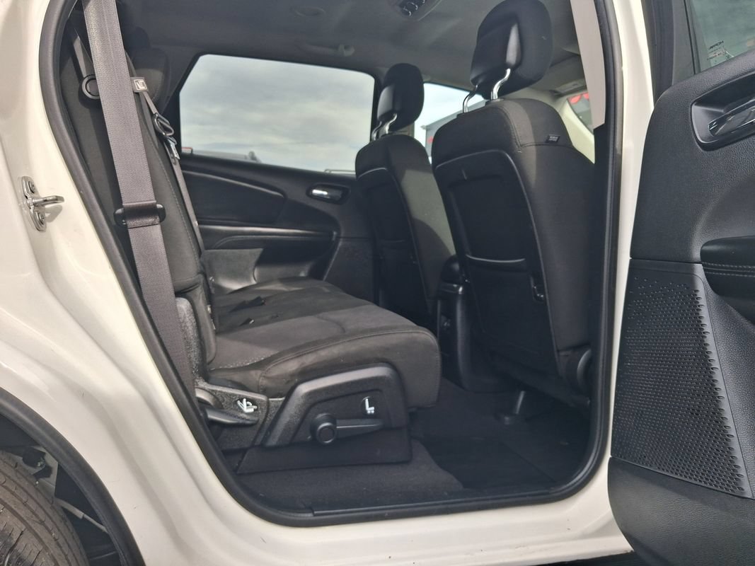 Used 2019 Dodge Journey SE w/ Premium Group AWD/4WD image 19