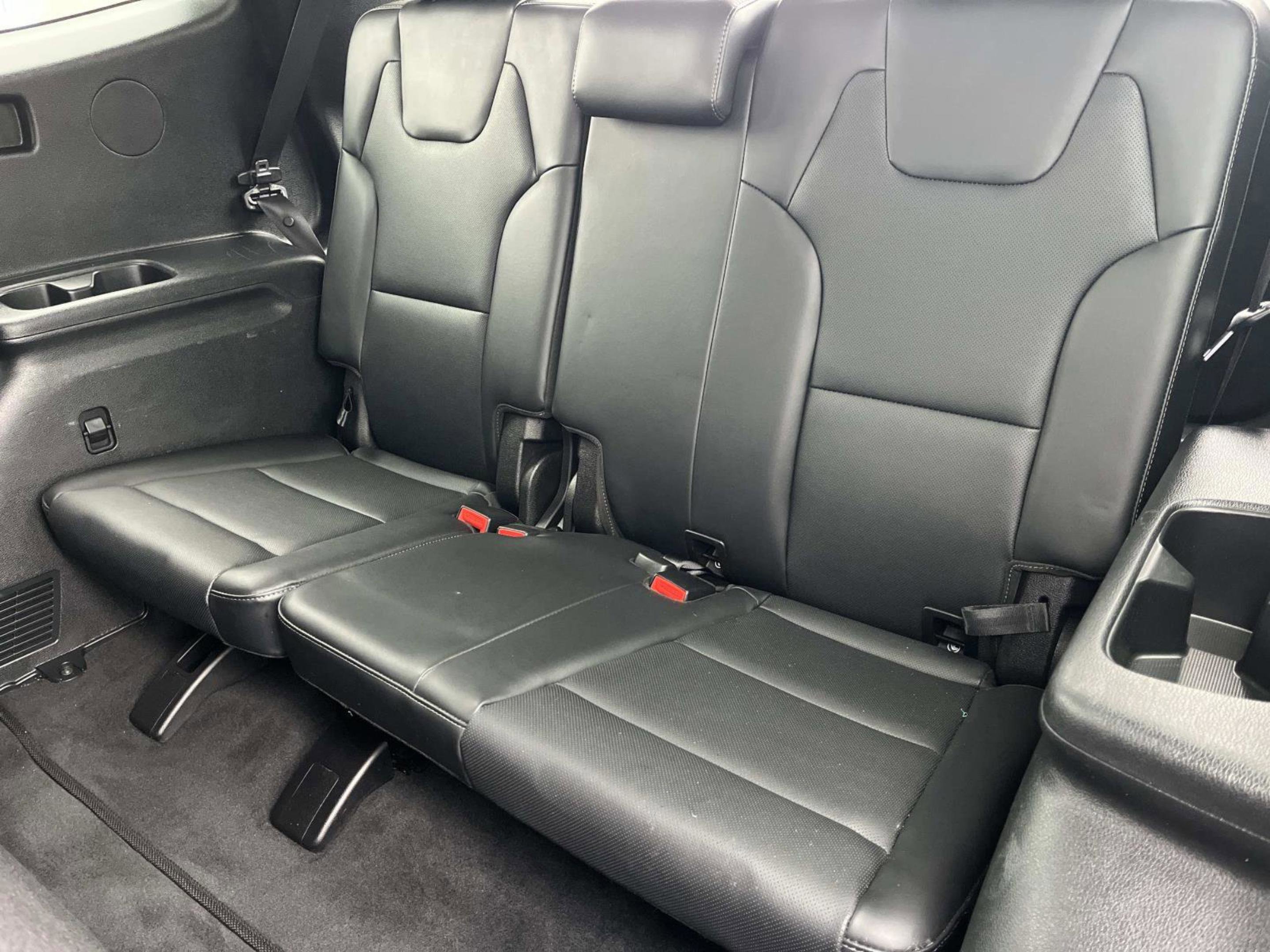 Used 2022 Kia Telluride LX image 23