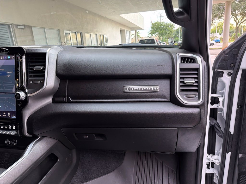 Used 2025 RAM 3500 Big Horn AWD/4WD image 28