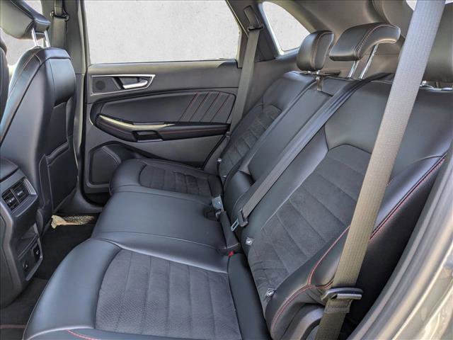 Certified 2022 Ford Edge ST-Line AWD/4WD image 18