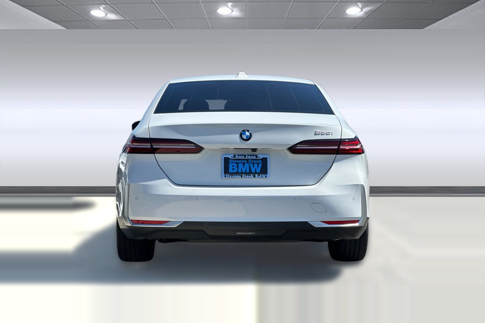 Used 2024 BMW 530i w/ Convenience Package RWD image 10