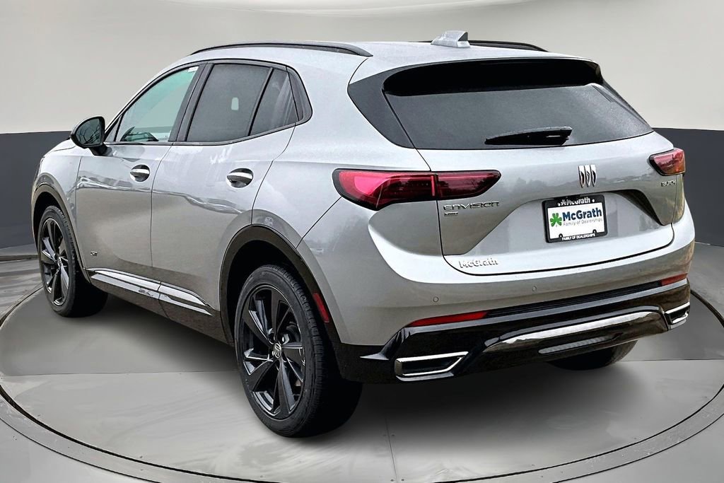 Used 2024 Buick Envision Sport Touring image 4