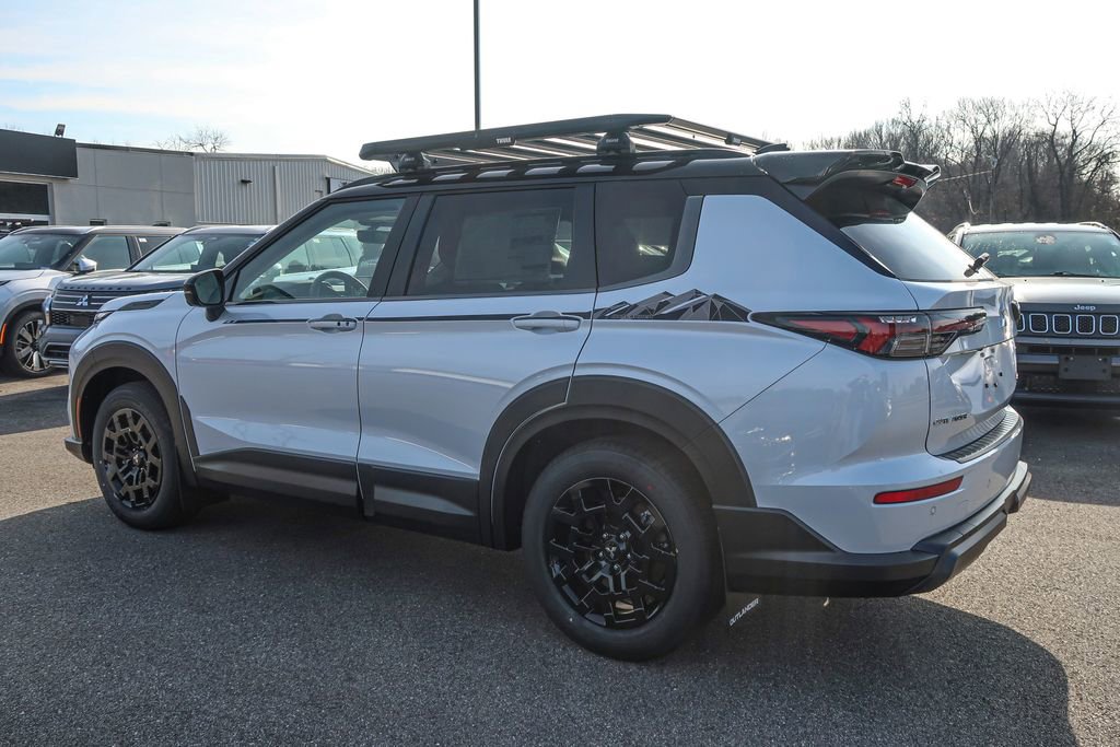 New 2026 Mitsubishi Outlander AWD image 16