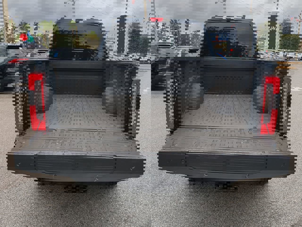 Used 2024 Ford F250 Platinum image 11