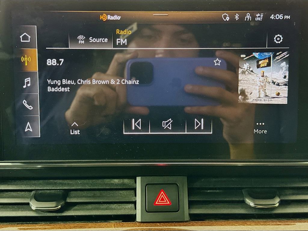 Used 2021 Audi A4 2.0T Premium image 15