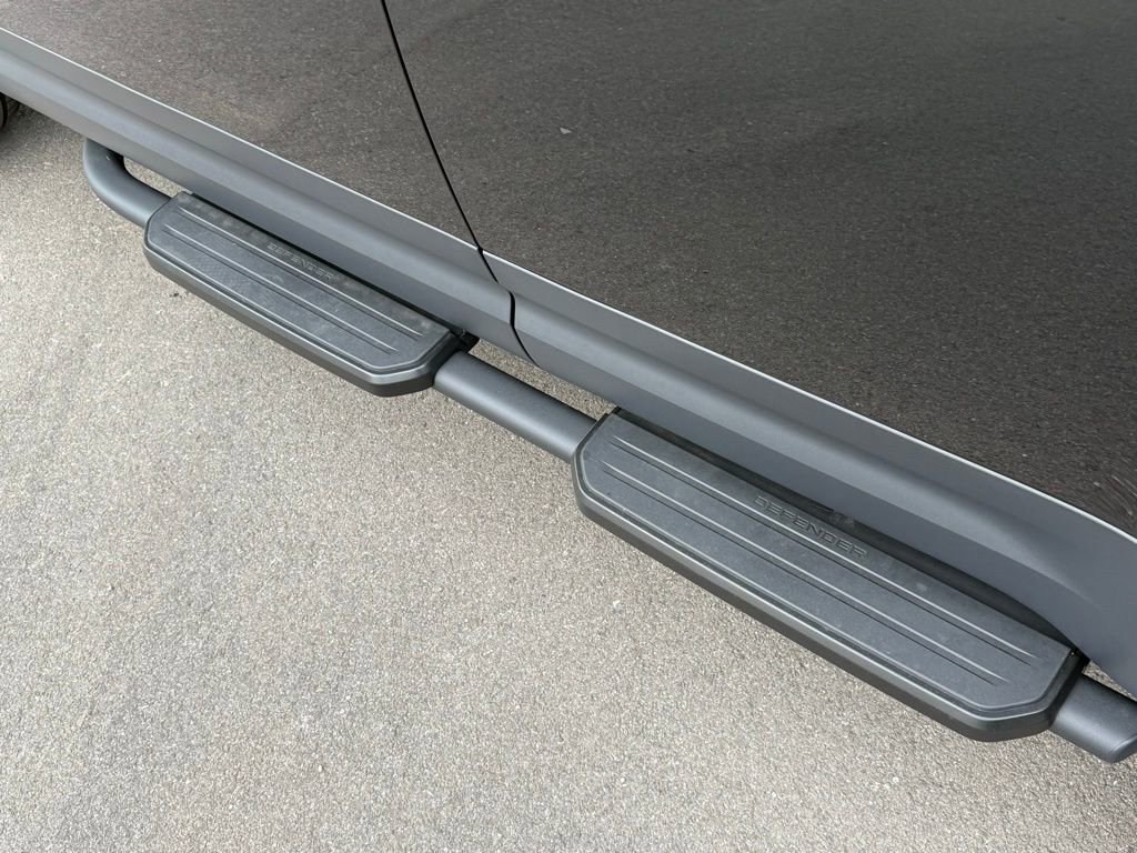 New 2026 Land Rover Defender 110 S image 38