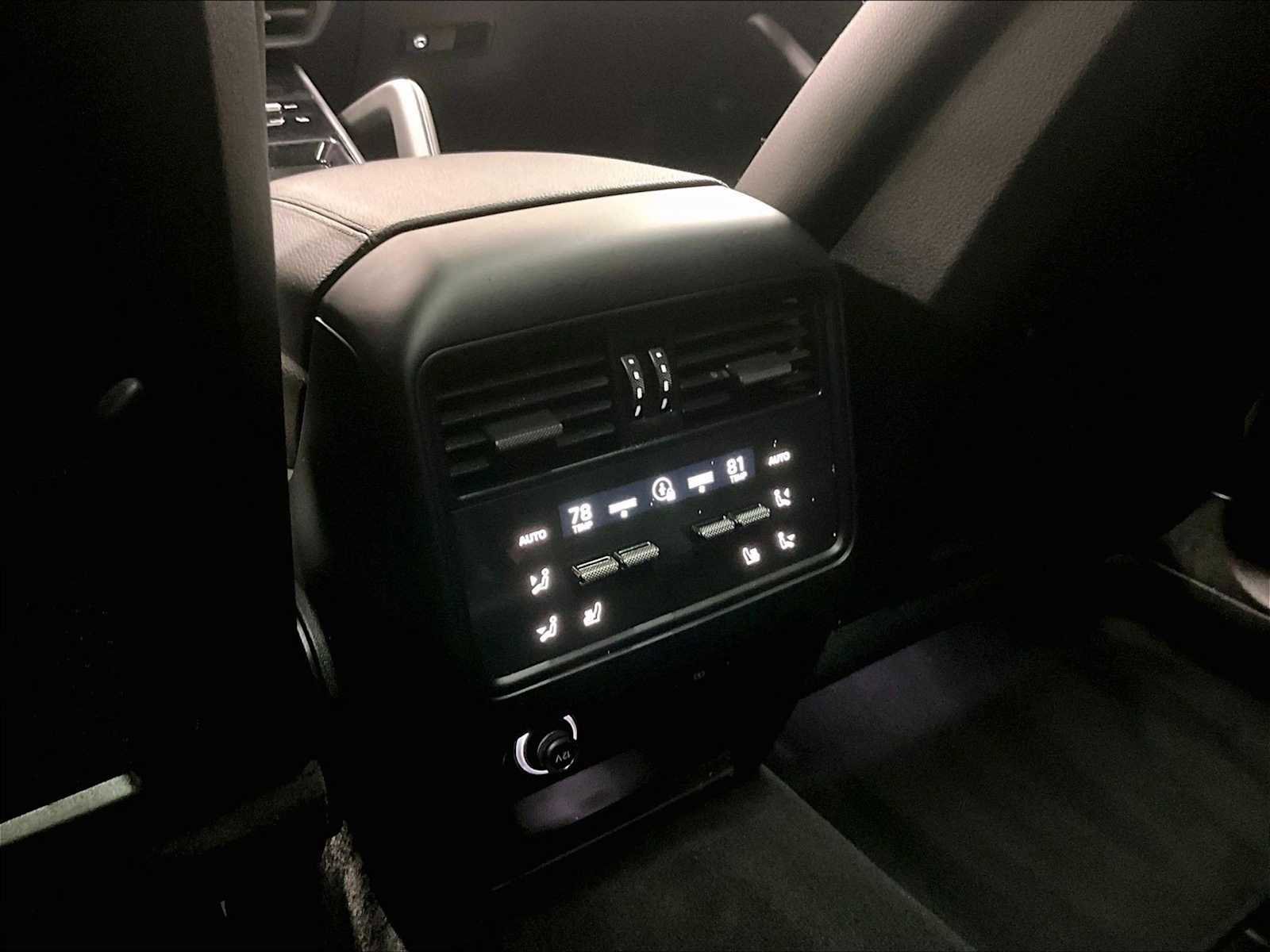 Used 2024 Porsche Cayenne image 26