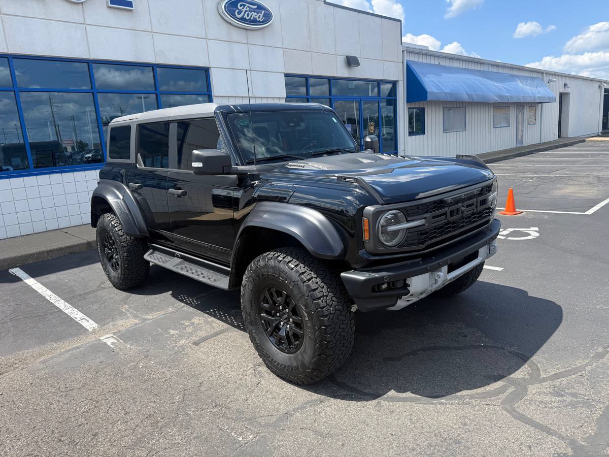 Used 2023 Ford Bronco Raptor AWD/4WD image 3