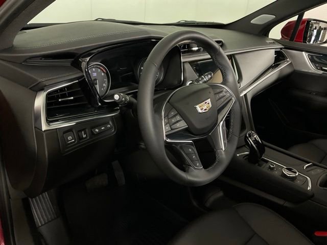 Certified 2025 Cadillac XT5 Premium Luxury w/ Technology Package image 17