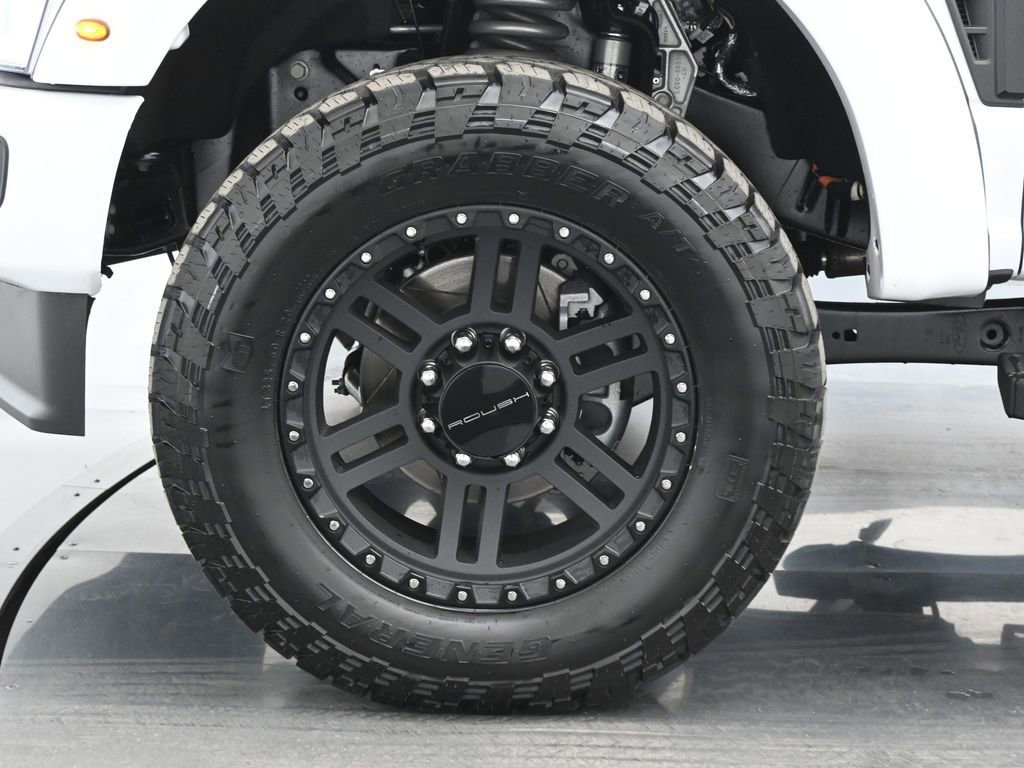 New 2026 Ford F250 Lariat w/ Black Appearance Package image 25