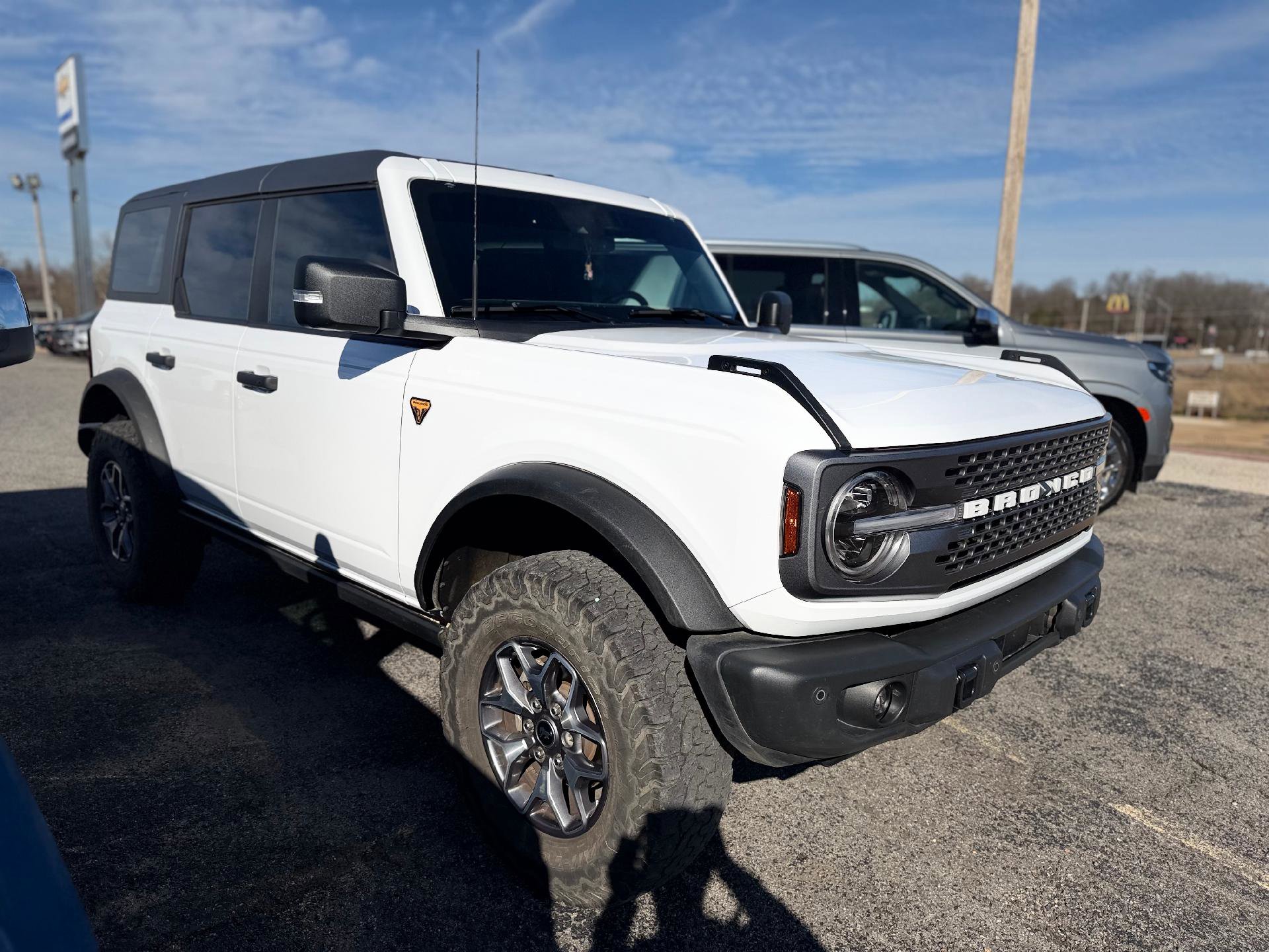 Used 2023 Ford Bronco Badlands image 1