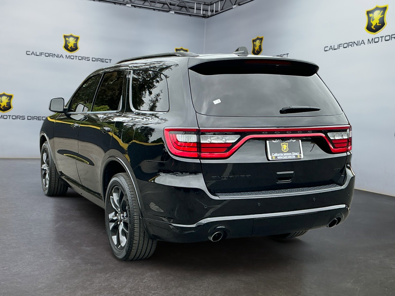 Used 2024 Dodge Durango GT w/ Blacktop Package RWD image 7