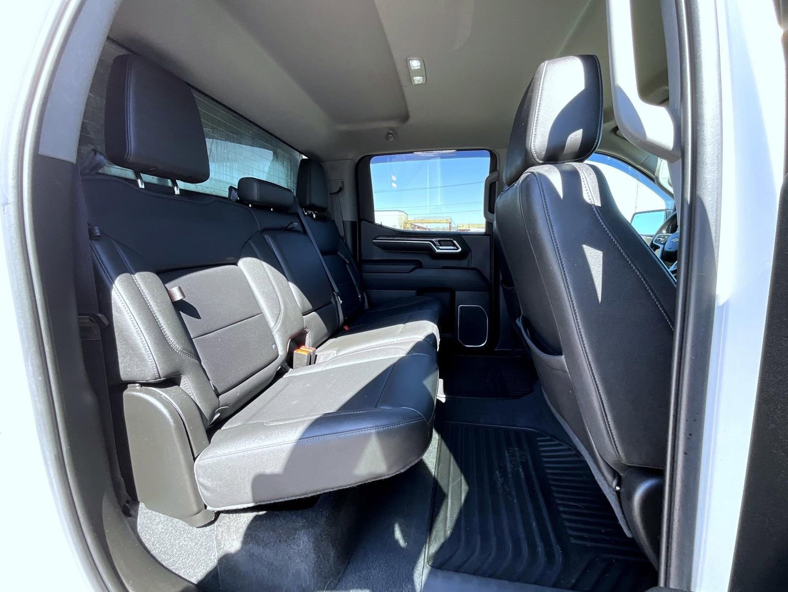 Used 2022 Chevrolet Silverado 1500 LTZ image 18