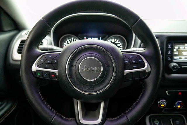 Used 2018 Jeep Compass Latitude image 23