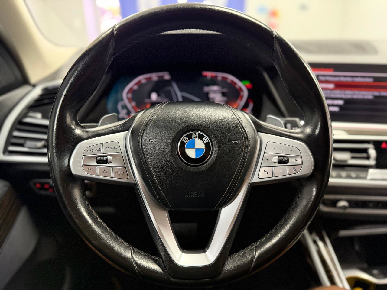 Used 2020 BMW X7 xDrive40i w/ Parking Assistance Package AWD/4WD image 17