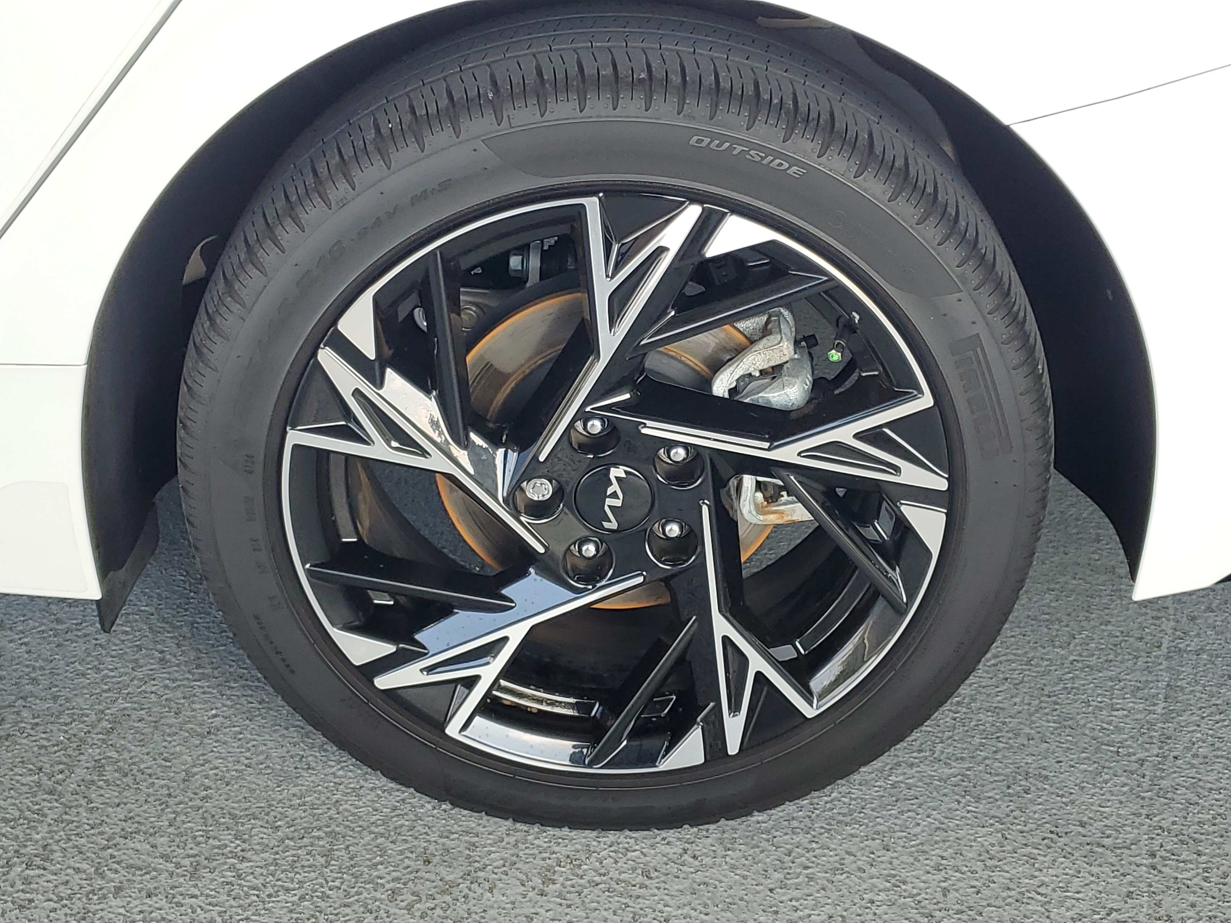 Used 2025 Kia K5 GT-Line w/ GT-Line Premium Package FWD image 7