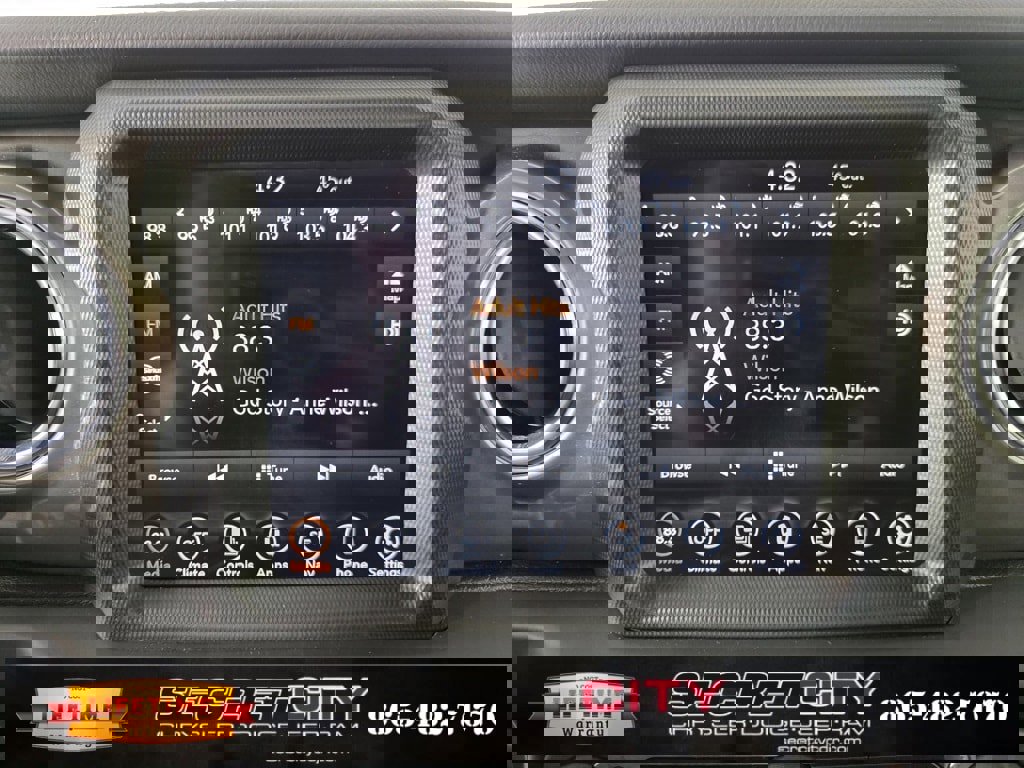 Used 2023 Jeep Wrangler Sahara image 20