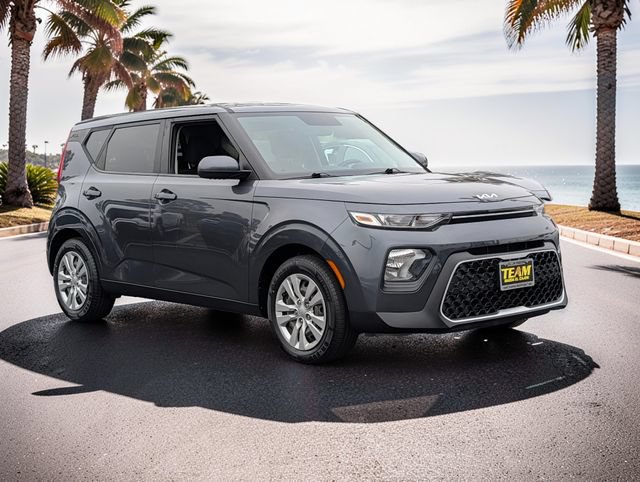 Used 2022 Kia Soul LX w/ Paint Protection Package FWD image 4
