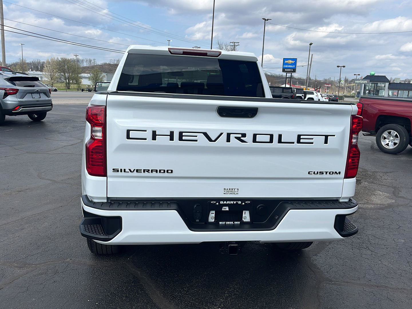 Used 2023 Chevrolet Silverado 1500 Custom w/ LPO, Dark Essentials Package image 4